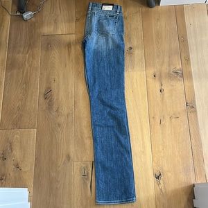 Beautiful medium wash straight leg jean